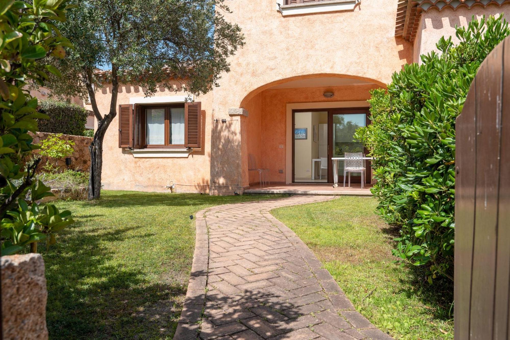 Villaggio Perlacea - Your House In Sardinia กอลโฟอารันชี ภายนอก รูปภาพ